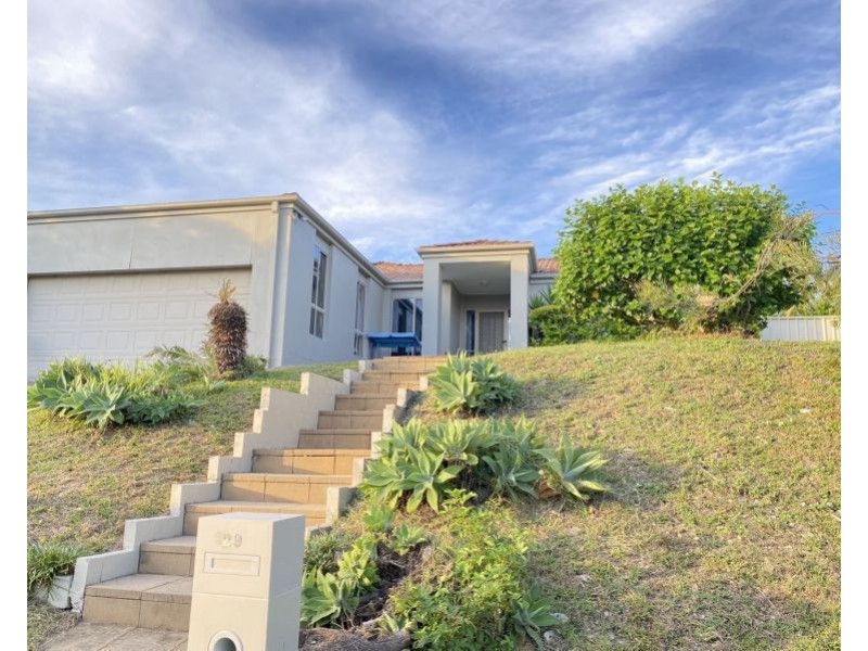 29 Tee Trees Boulevard, Arundel QLD 4214