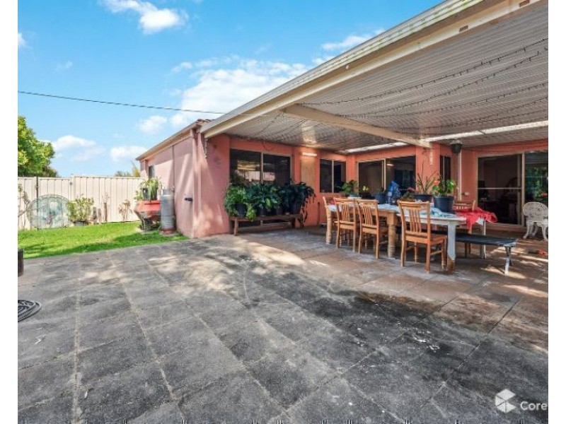 29 Tee Trees Boulevard, Arundel QLD 4214