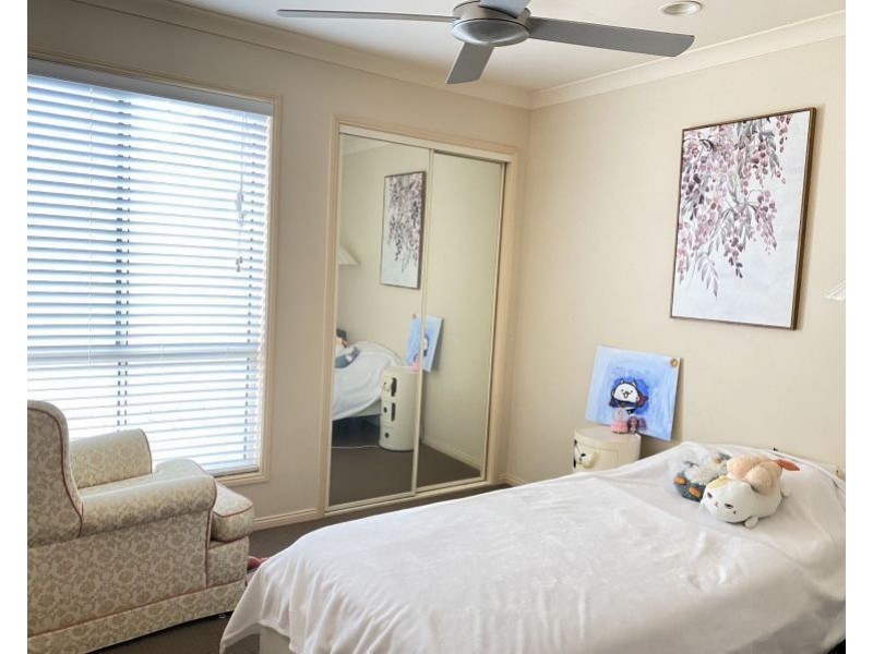 29 Tee Trees Boulevard, Arundel QLD 4214