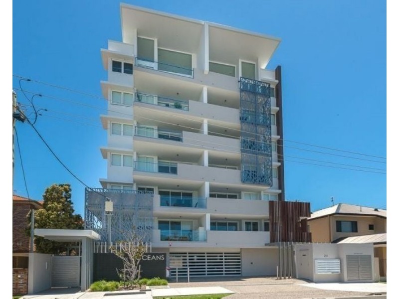 302/26 Gray Street, Southport QLD 4215