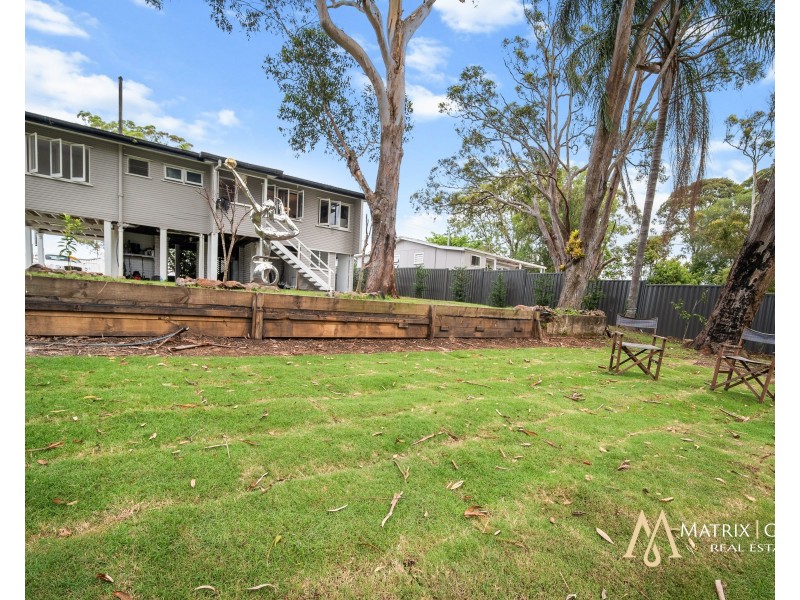 49 Ridgeway Avenue, Southport QLD 4215