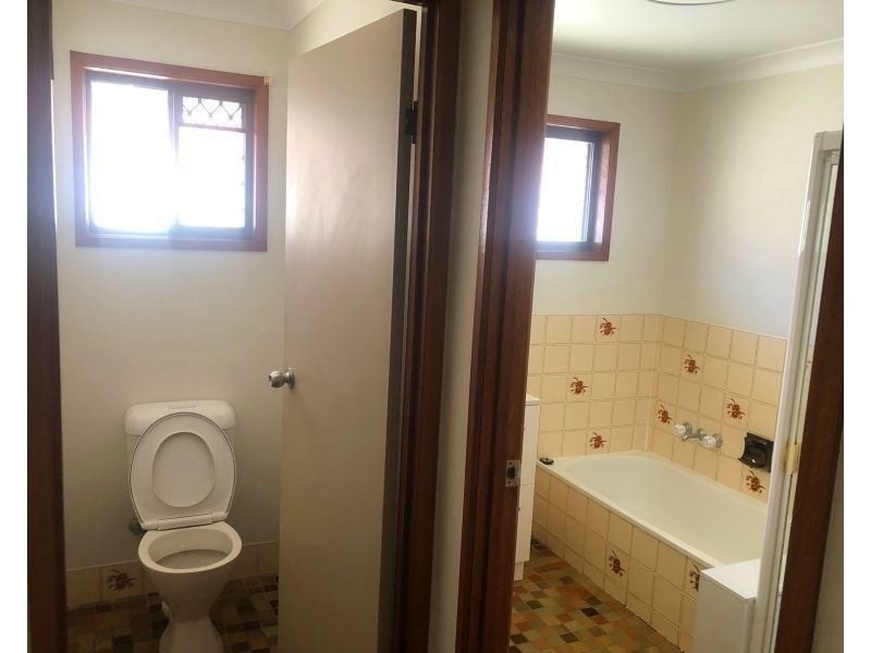 52 Volante Crescent, Mermaid Waters QLD 4218