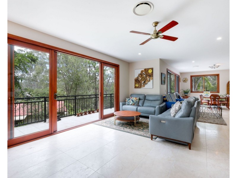 5 Thredbo Drive, Worongary QLD 4213