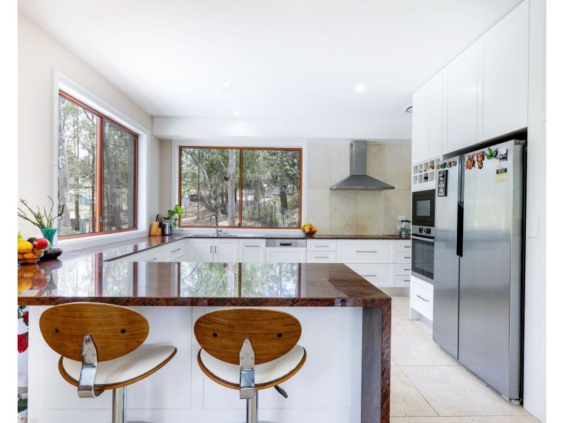5 Thredbo Drive, Worongary QLD 4213