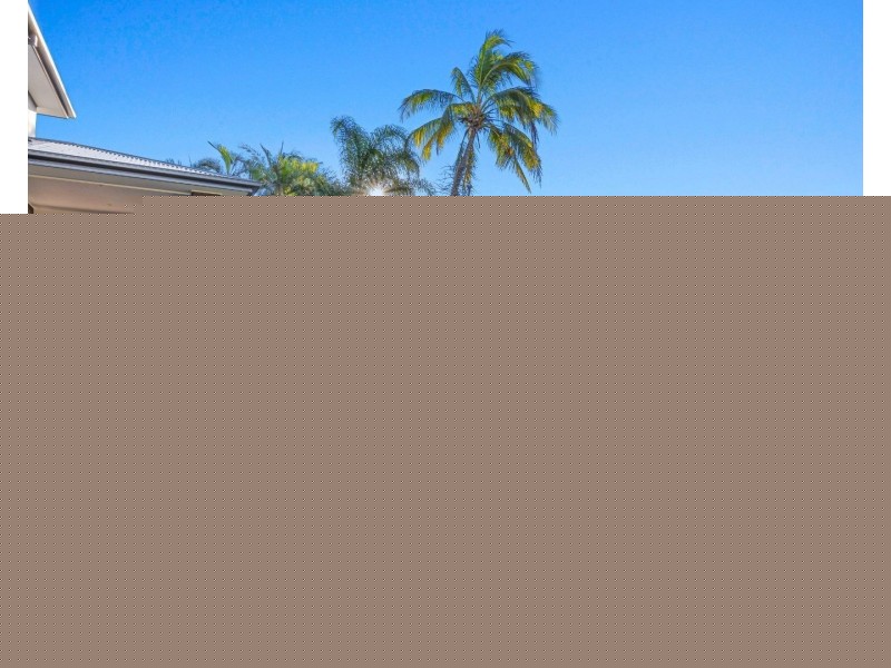 5 Ensenada Court, Broadbeach Waters QLD 4218
