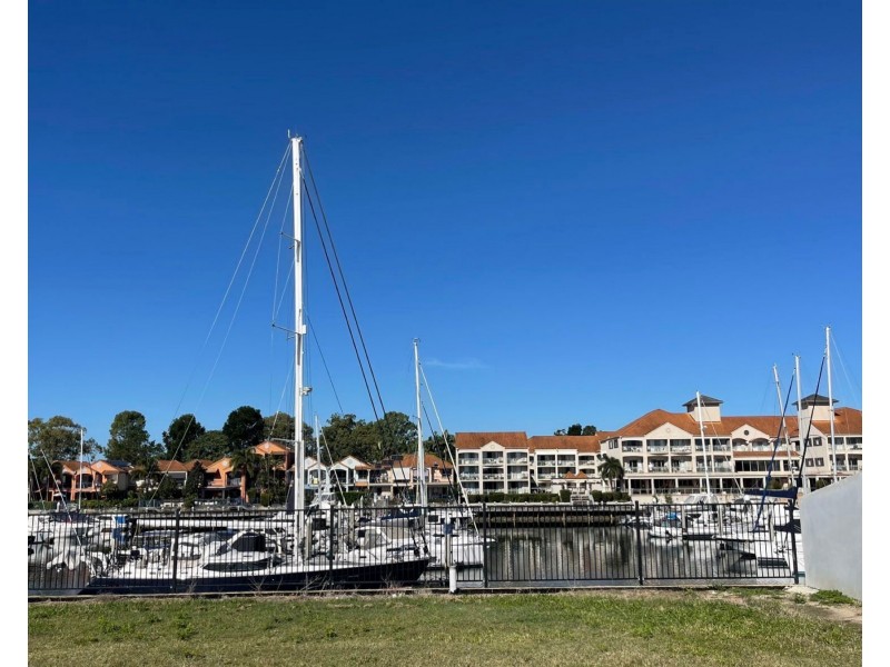 8977 The Point Circuit, Sanctuary Cove QLD 4212