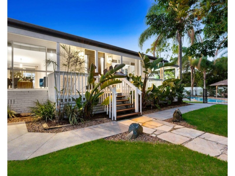 41 Uplands Drive, Parkwood QLD 4214