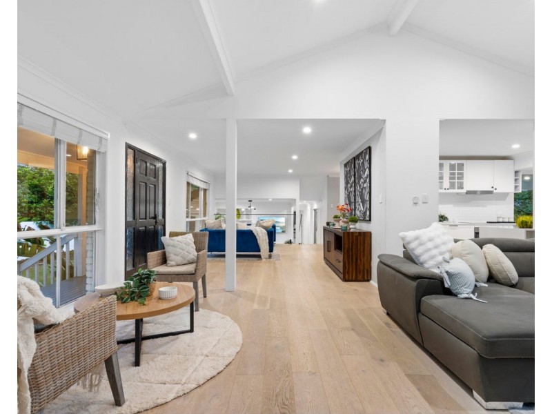 41 Uplands Drive, Parkwood QLD 4214