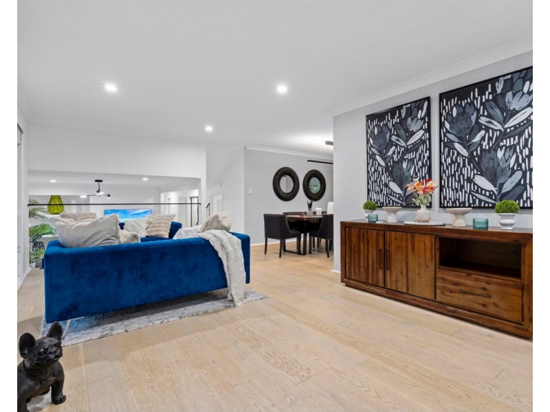 41 Uplands Drive, Parkwood QLD 4214