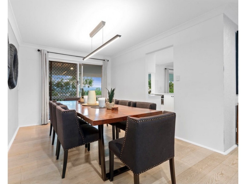 41 Uplands Drive, Parkwood QLD 4214