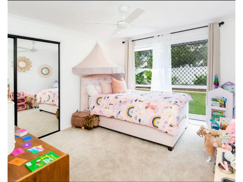 41 Uplands Drive, Parkwood QLD 4214