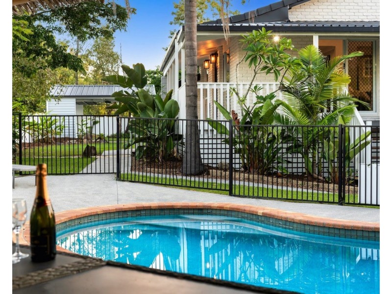 41 Uplands Drive, Parkwood QLD 4214