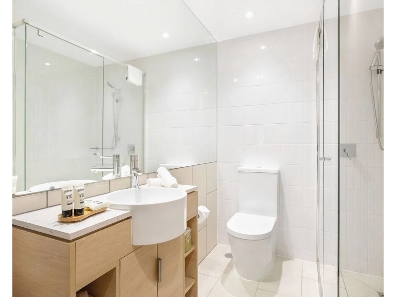 1504/2663 Gold Coast Highway, Broadbeach QLD 4218