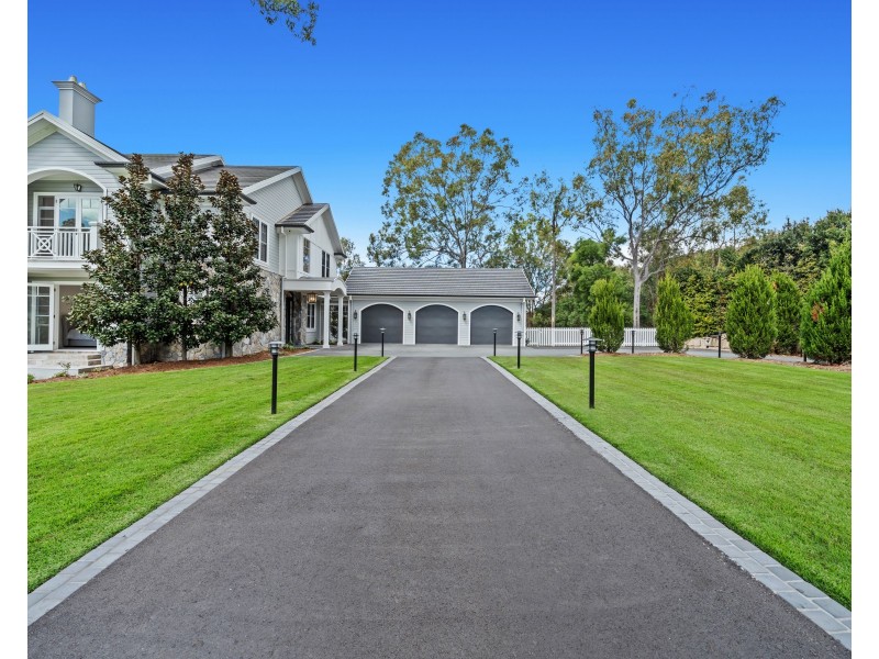 9 Sunnymeade Place, Mudgeeraba QLD 4213