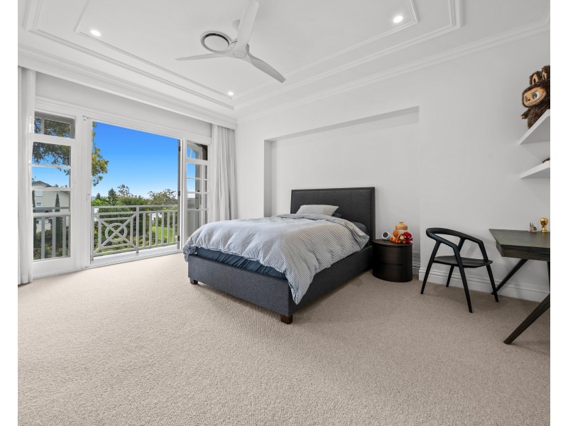 9 Sunnymeade Place, Mudgeeraba QLD 4213