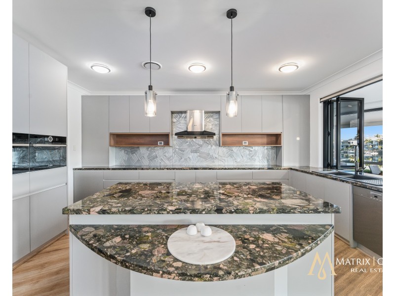 33 Prosperity Drive, Helensvale QLD 4212