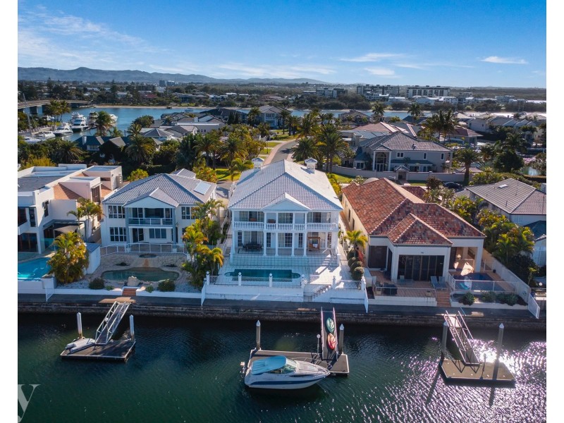 11 The Sovereign Mile, Sovereign Islands QLD 4216