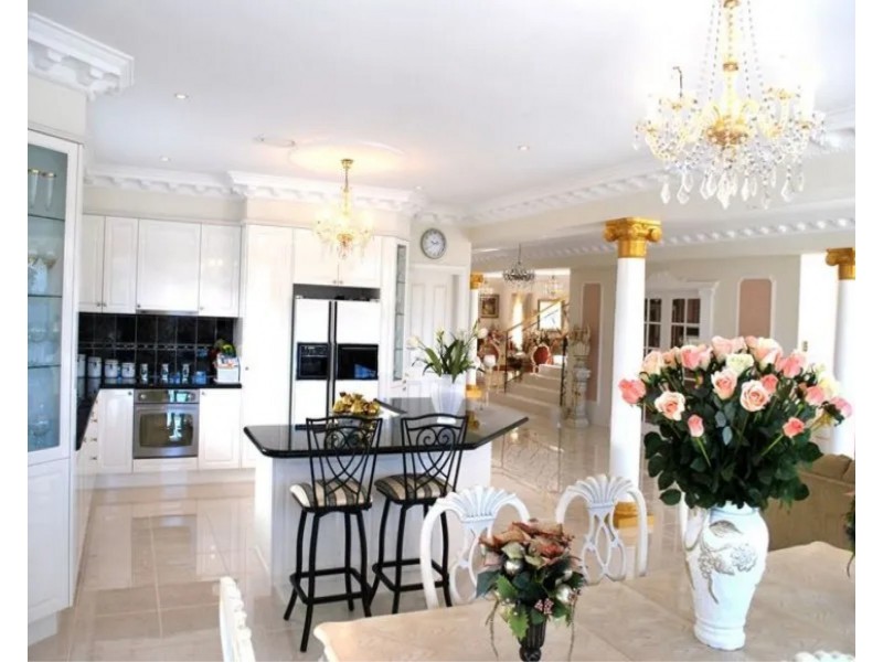 11 The Sovereign Mile, Sovereign Islands QLD 4216