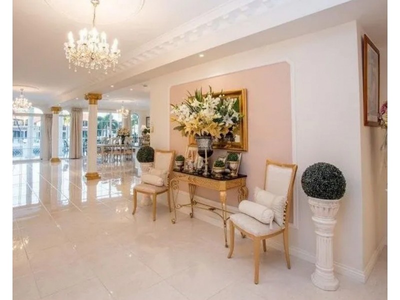 11 The Sovereign Mile, Sovereign Islands QLD 4216