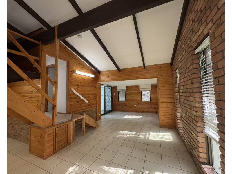 1/1 Todman Drive, Mudgeeraba QLD 4213