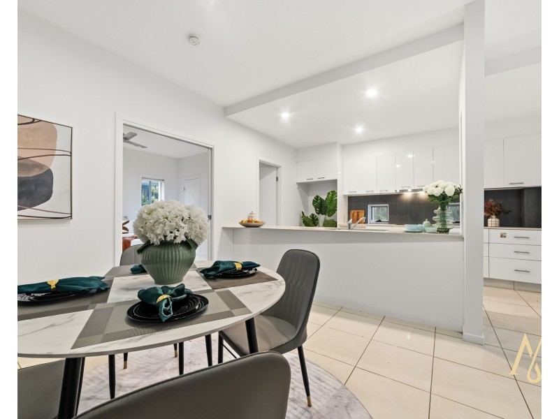 2 Royal Links Drive, Robina QLD 4226