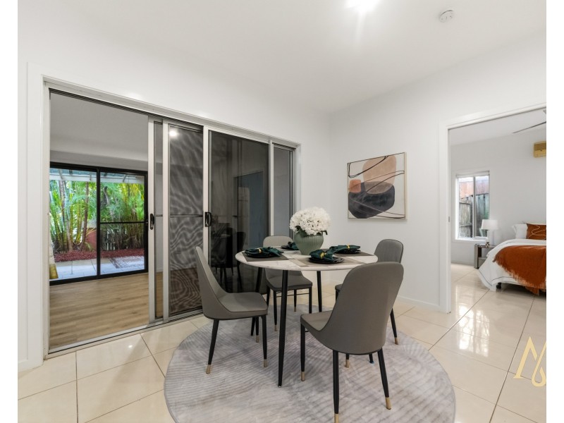 2 Royal Links Drive, Robina QLD 4226