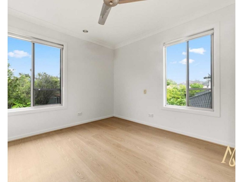 2 Royal Links Drive, Robina QLD 4226