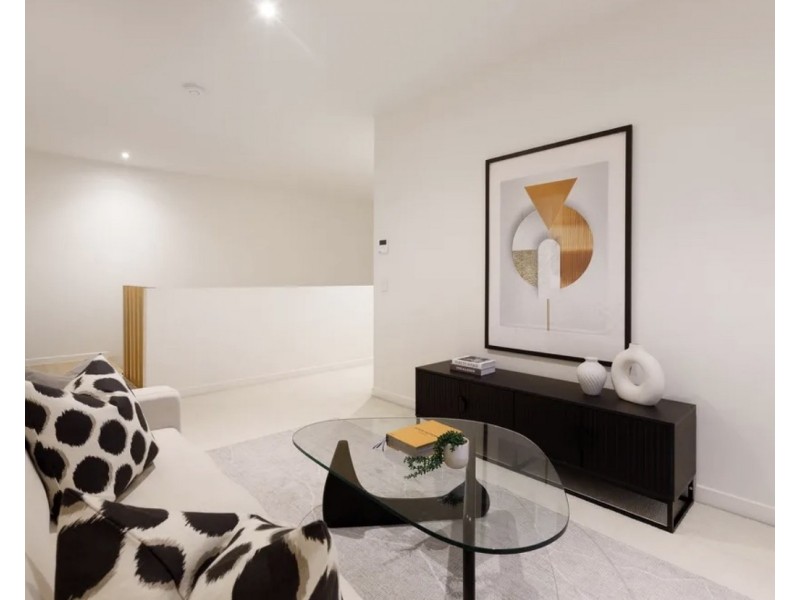 1 The Boulevard, Benowa QLD 4217