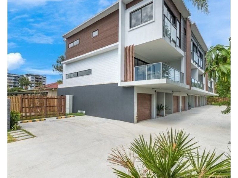 1/32 Ward Street, Southport QLD 4215