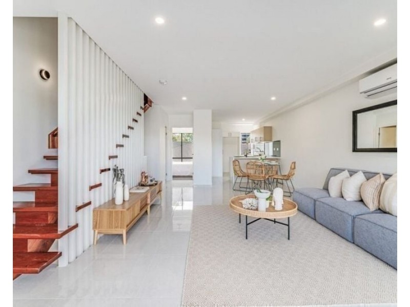 1/32 Ward Street, Southport QLD 4215