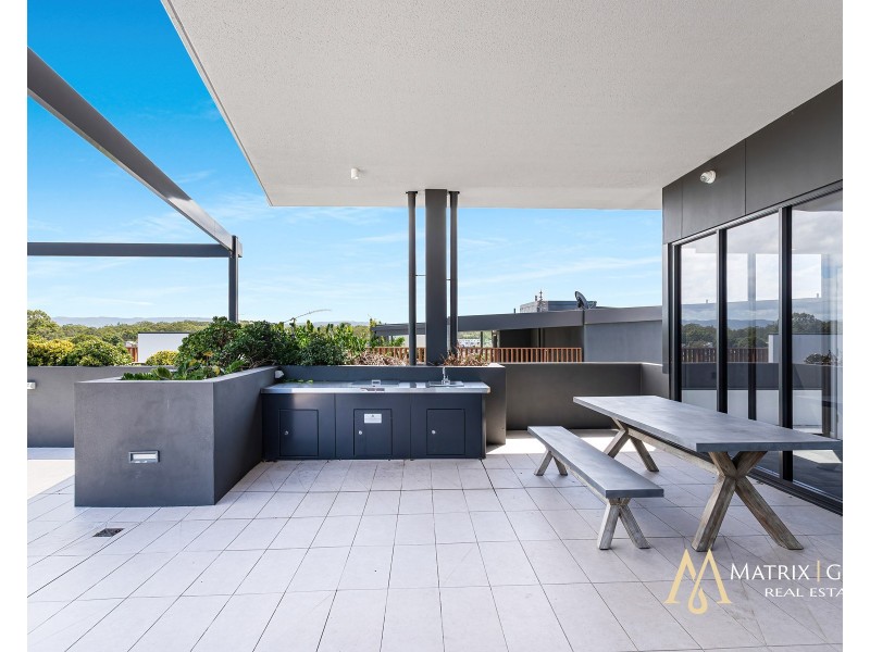 135 Eugaree Street, Southport QLD 4215