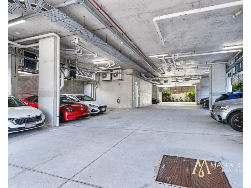 601/135 Eugaree Street, Southport QLD 4215