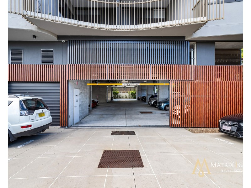 601/135 Eugaree Street, Southport QLD 4215