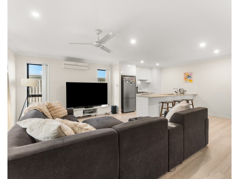 69 The Heights Boulevard, Pimpama QLD 4209