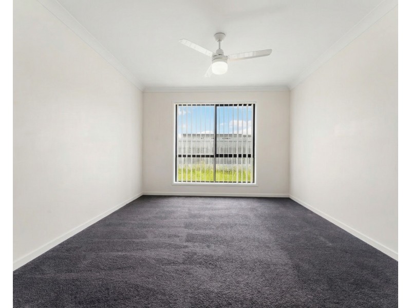 69 The Heights Boulevard, Pimpama QLD 4209