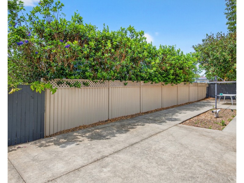 39 Kumbari Avenue, Southport QLD 4215