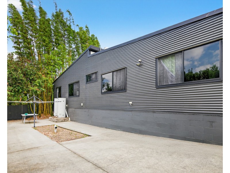 39 Kumbari Avenue, Southport QLD 4215