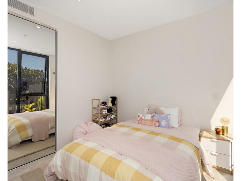 106E/1 Marina Drive, Benowa QLD 4217