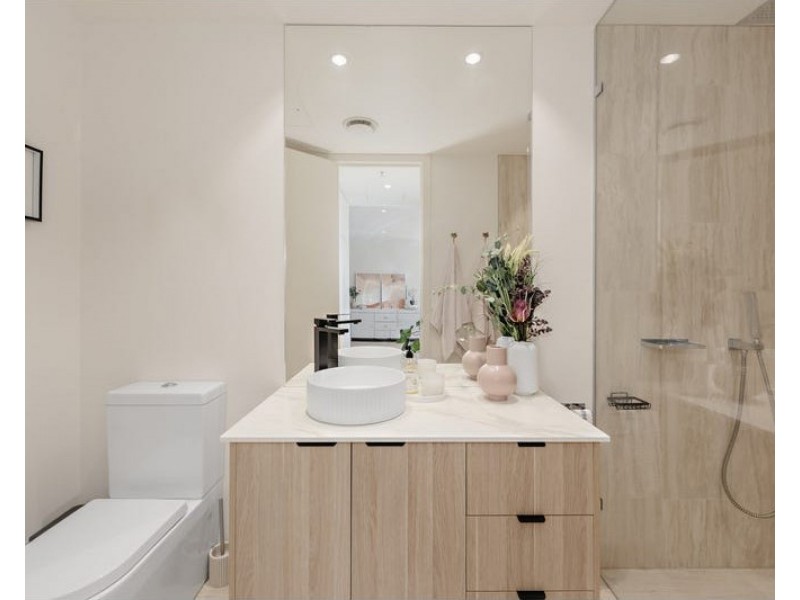 106E/1 Marina Drive, Benowa QLD 4217