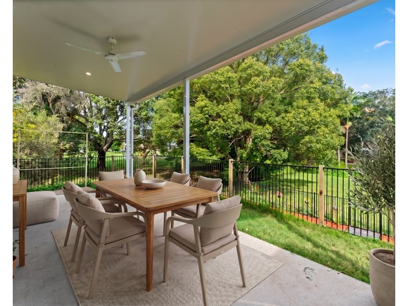 10 Riverina Court, Nerang QLD 4211