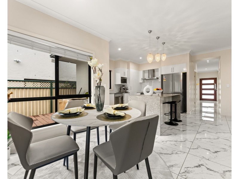 7 Jurien Crescent, Varsity Lakes QLD 4227