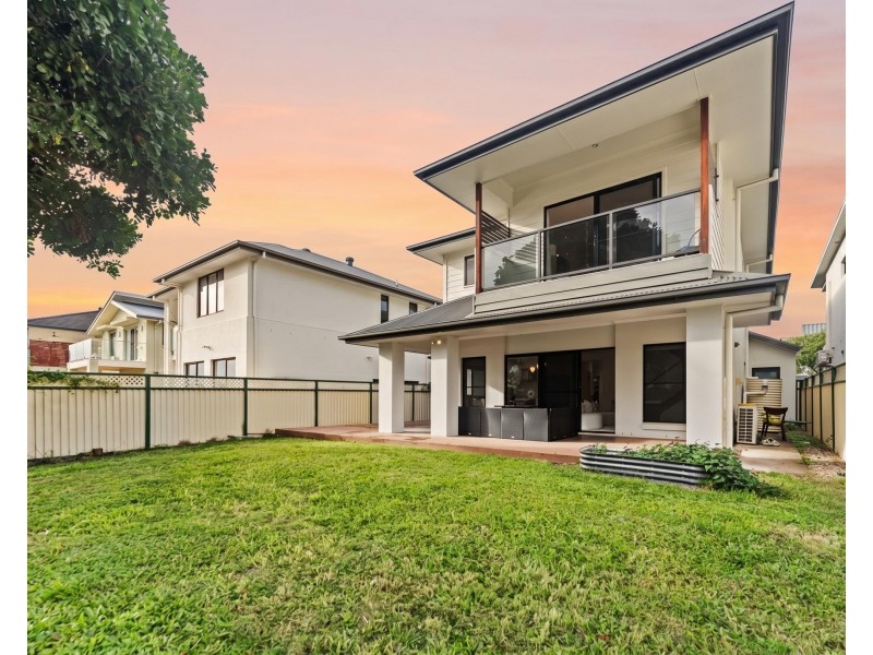 7 Jurien Crescent, Varsity Lakes QLD 4227