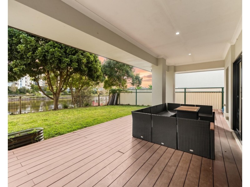 7 Jurien Crescent, Varsity Lakes QLD 4227