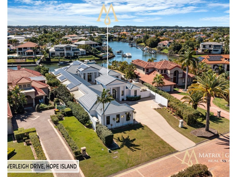 3105 Riverleigh Drive, Hope Island QLD 4212