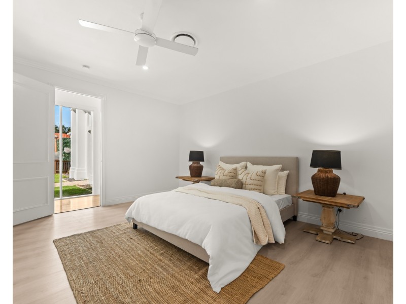 3105 Riverleigh Drive, Hope Island QLD 4212