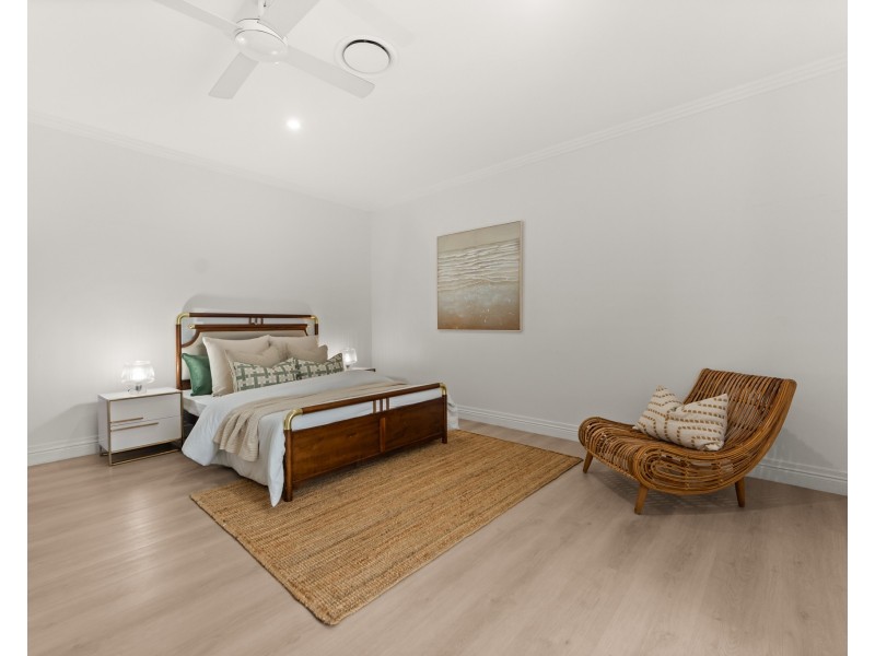 3105 Riverleigh Drive, Hope Island QLD 4212