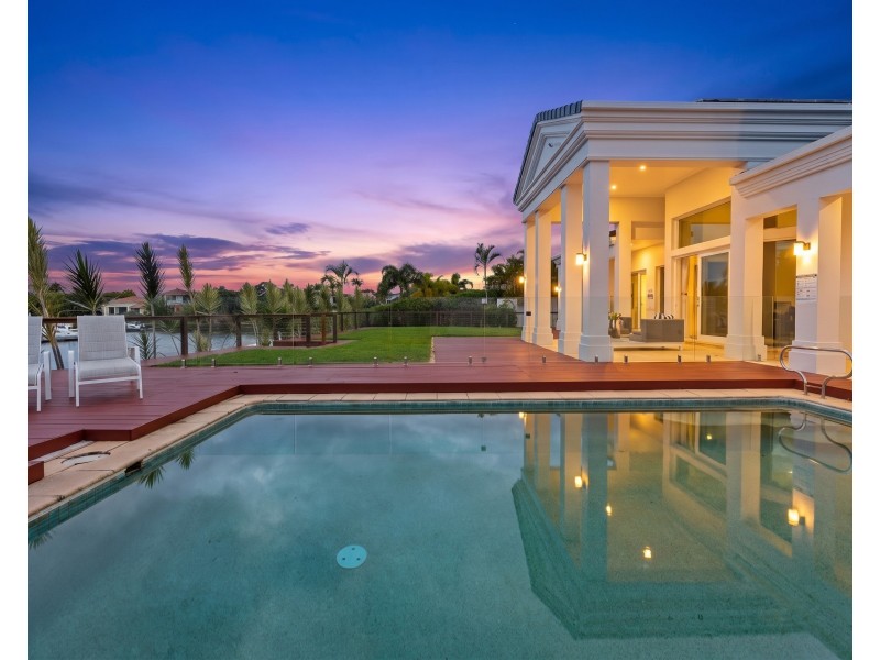 3105 Riverleigh Drive, Hope Island QLD 4212