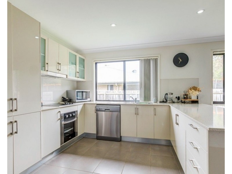 21 Casuarina Way, Helensvale QLD 4212