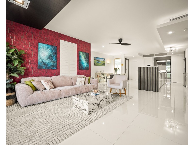 1/802 Glades Drive, Robina QLD 4226