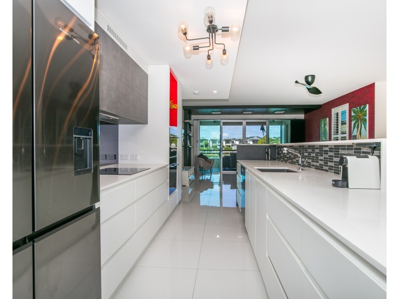 1/802 Glades Drive, Robina QLD 4226
